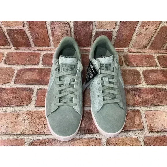 Converse Pro Leather Ox Low Top Suede Lily Pad/Pale Putty Mens Size 7.5 167889c